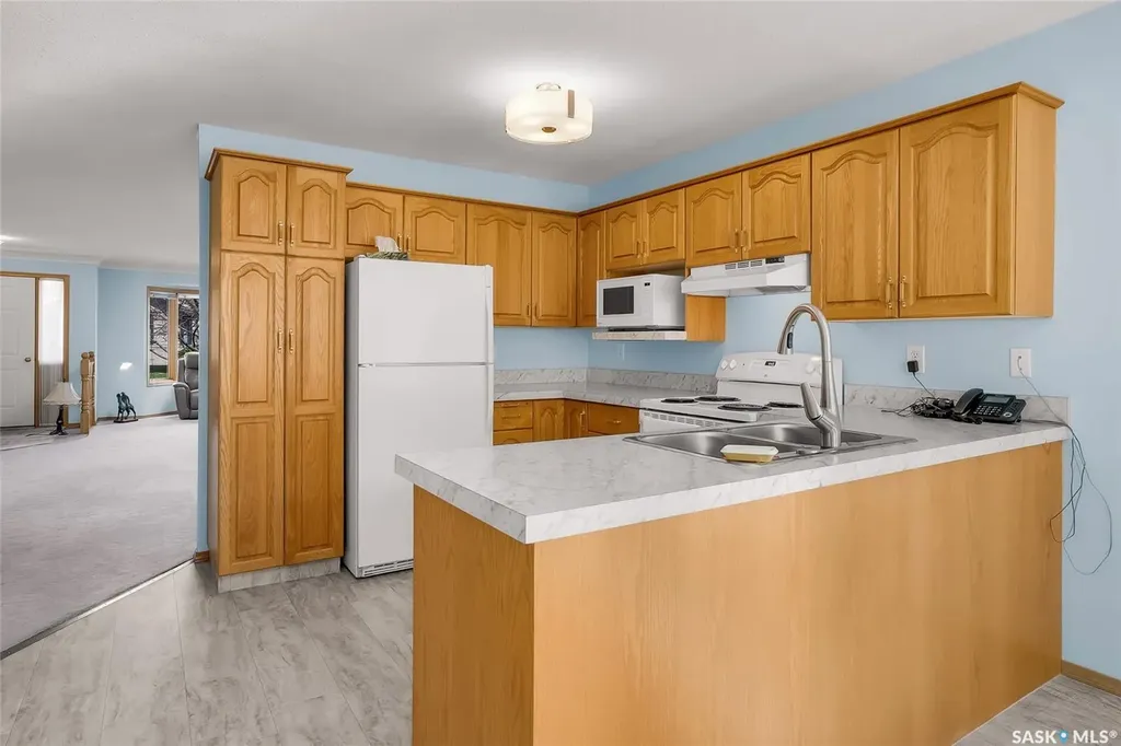 420 Heritage Crescent Saskatoon SK S7H 5P3