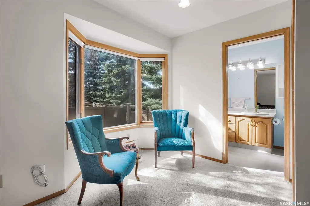 420 Heritage Crescent Saskatoon SK S7H 5P3