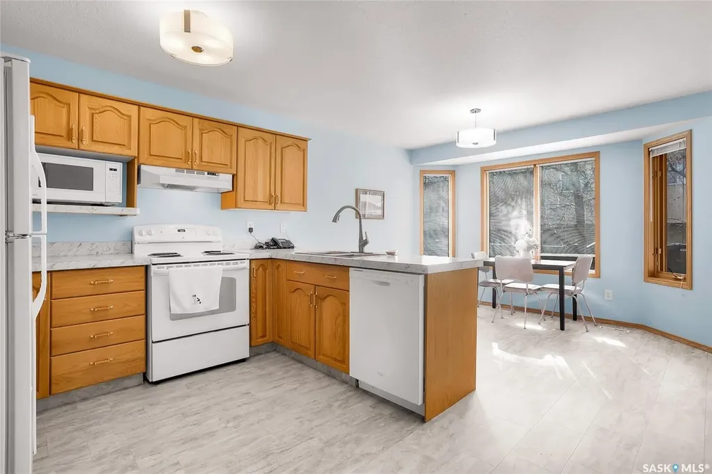 420 Heritage Crescent Saskatoon SK S7H 5P3