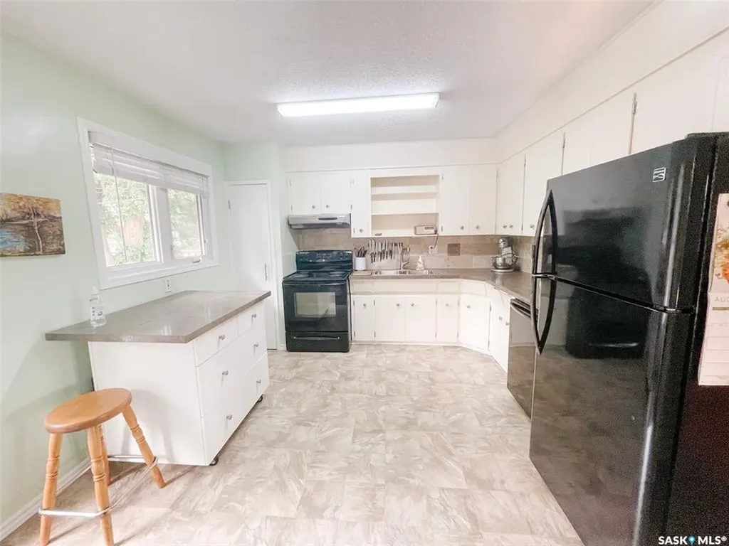1617 Ruth Street E Saskatoon SK S7J 0L7