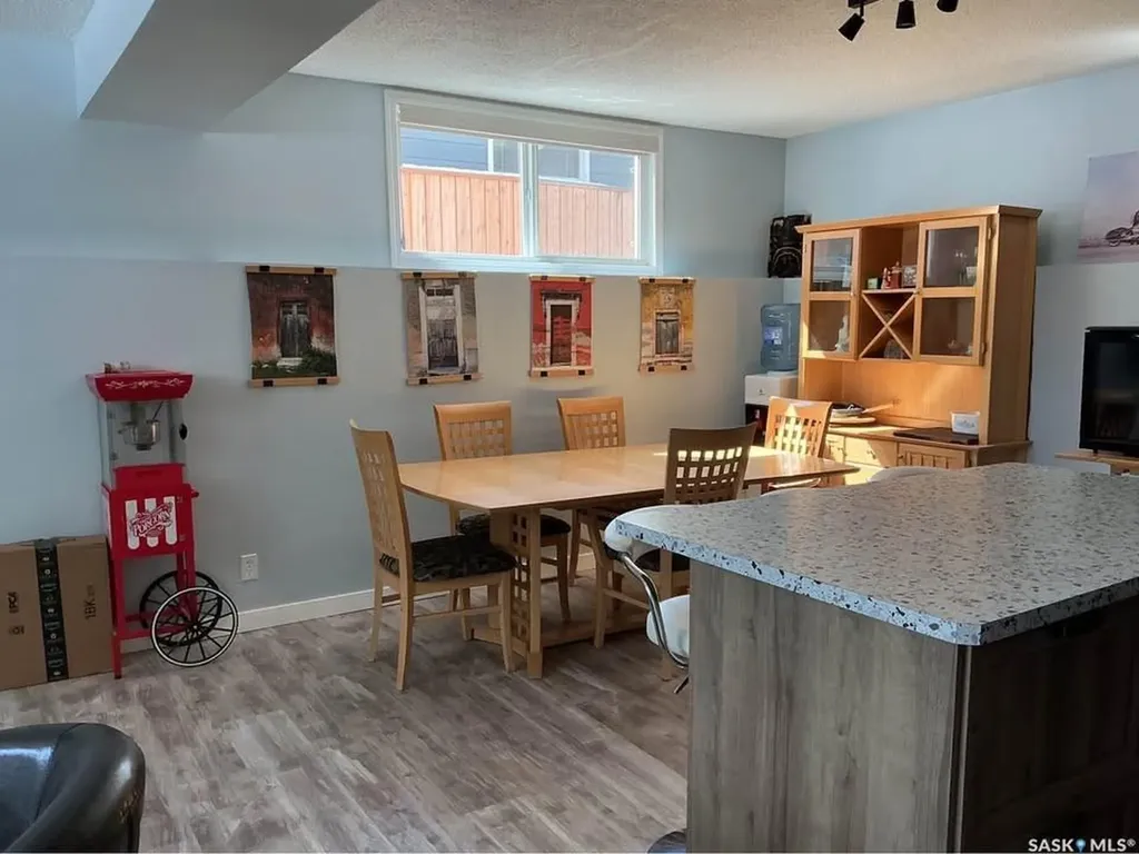1617 Ruth Street E Saskatoon SK S7J 0L7