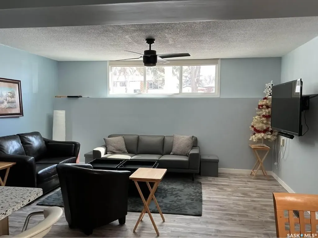 1617 Ruth Street E Saskatoon SK S7J 0L7