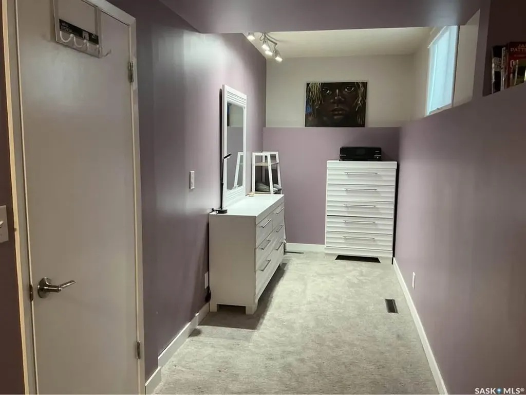 1617 Ruth Street E Saskatoon SK S7J 0L7
