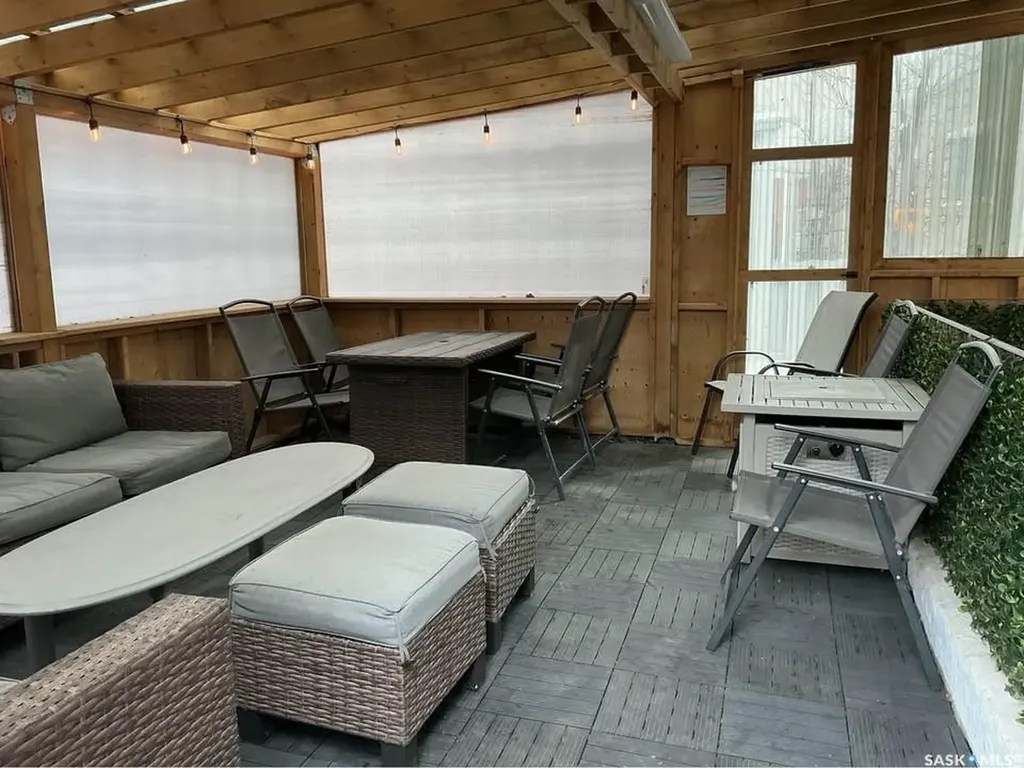1617 Ruth Street E Saskatoon SK S7J 0L7