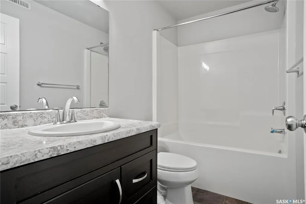 4102 3rd Avenue N Regina SK S4R 2B7