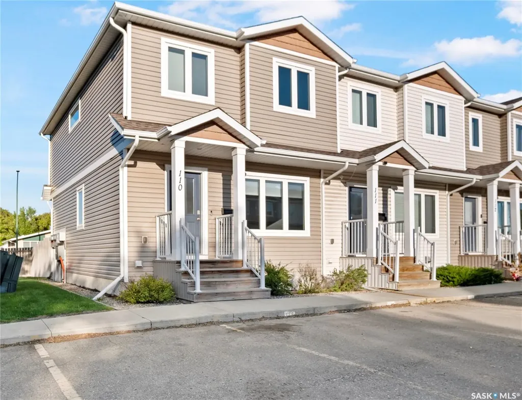 4102 3rd Avenue N Regina SK S4R 2B7