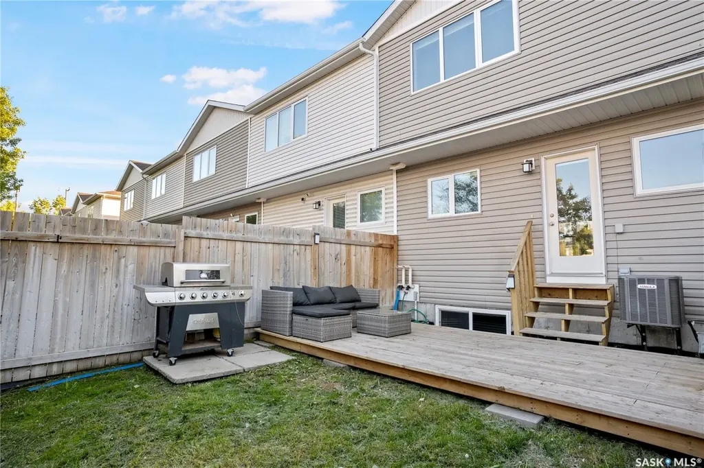 4102 3rd Avenue N Regina SK S4R 2B7