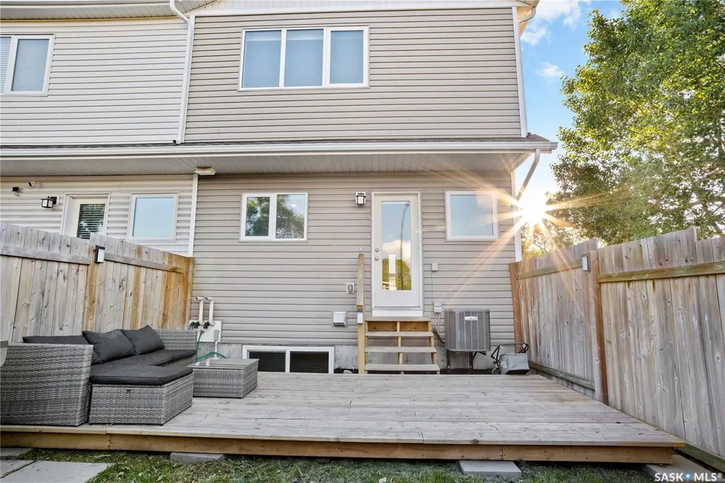 4102 3rd Avenue N Regina SK S4R 2B7