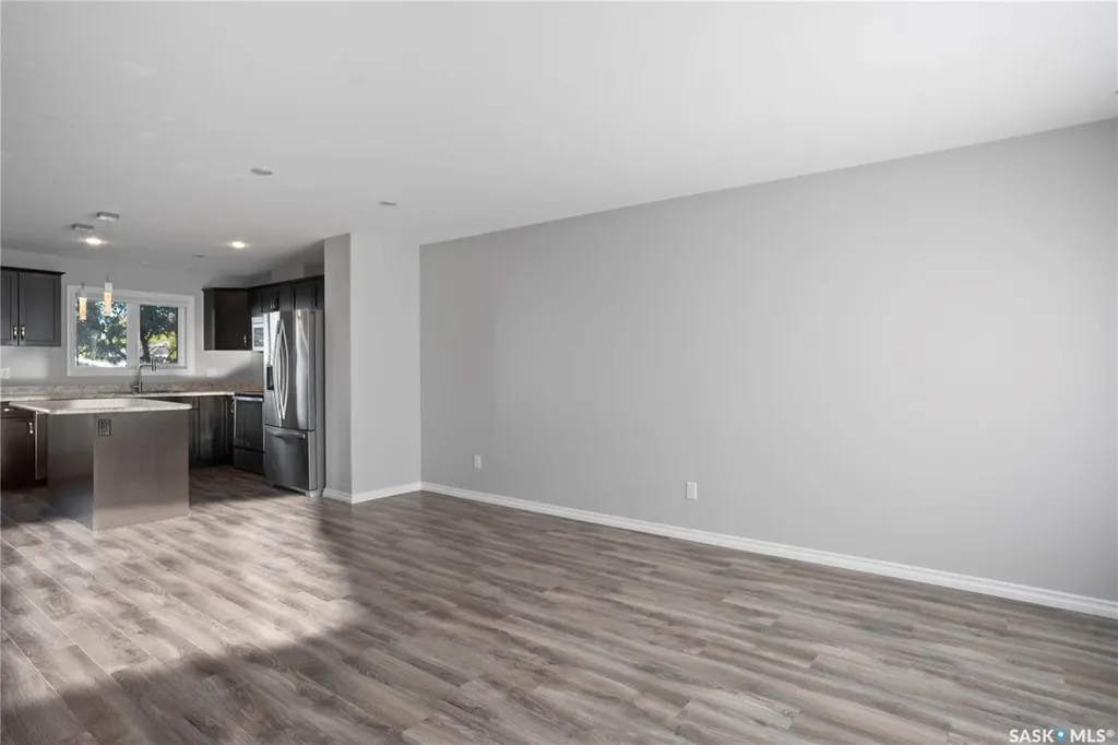 4102 3rd Avenue N Regina SK S4R 2B7