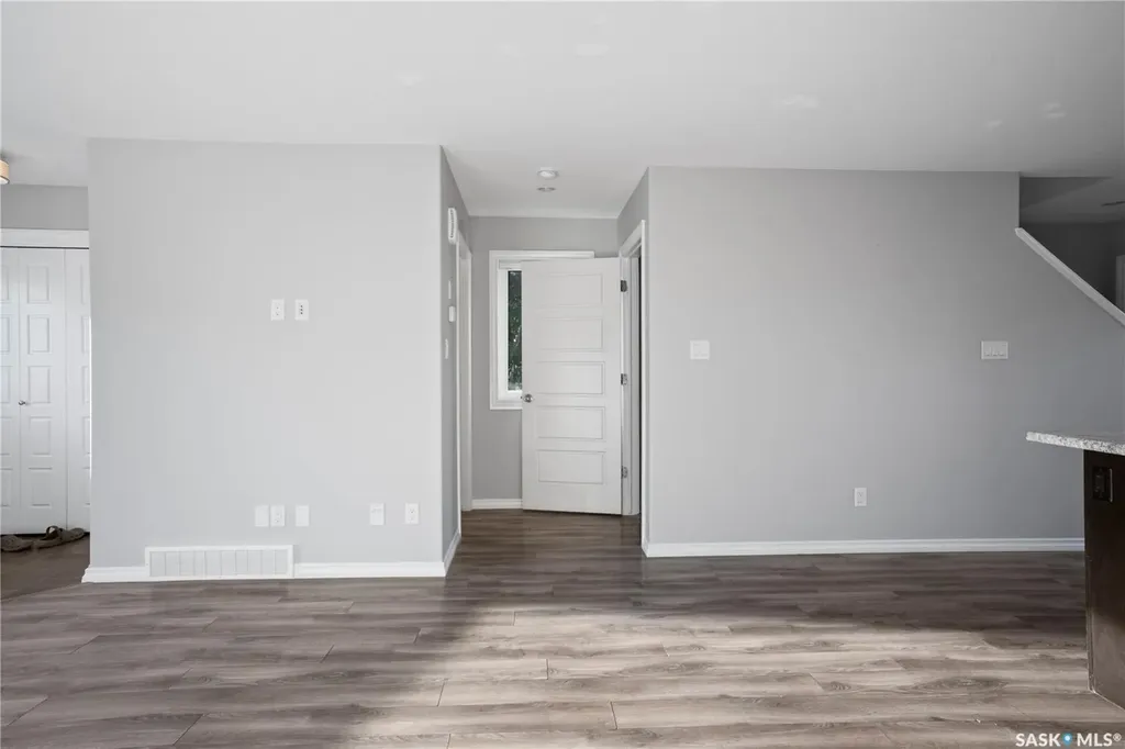 4102 3rd Avenue N Regina SK S4R 2B7