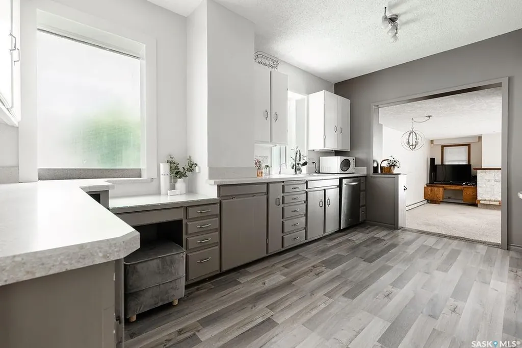1004 University Drive Saskatoon SK S7N 0K3