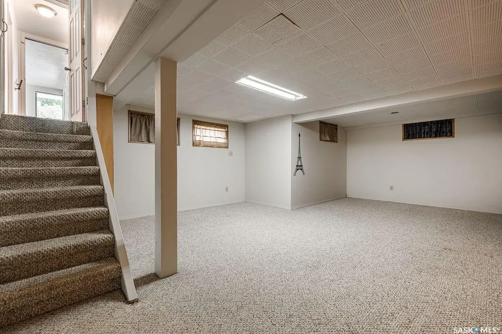 1004 University Drive Saskatoon SK S7N 0K3