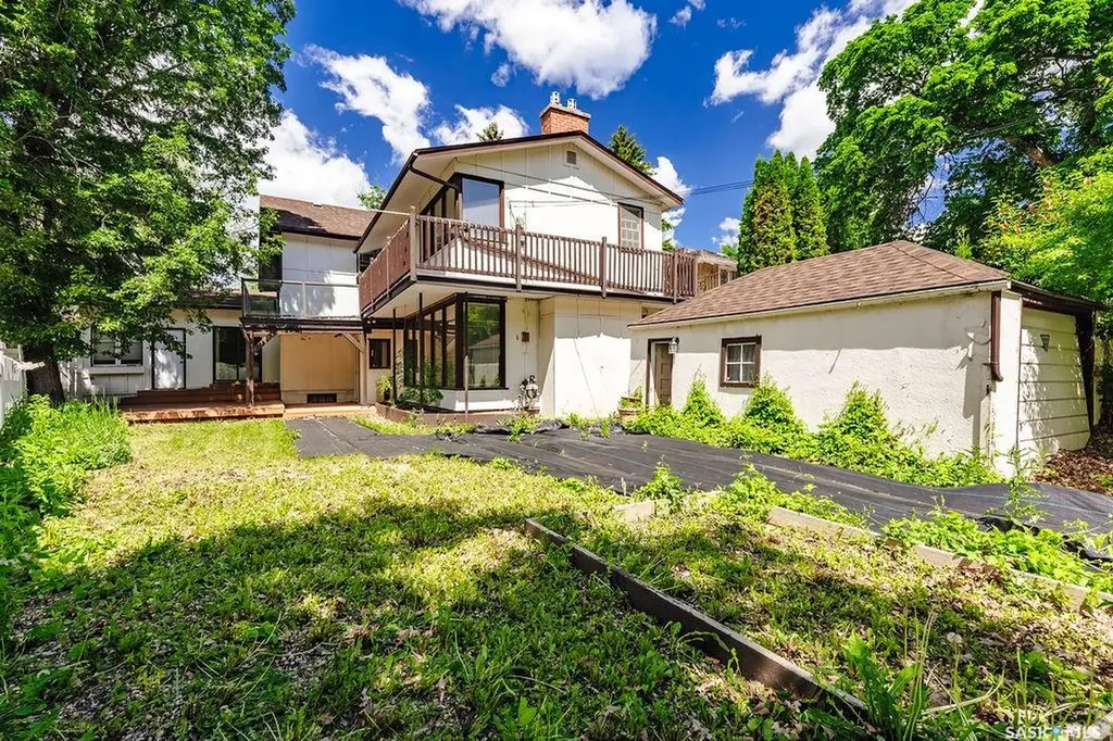 1004 University Drive Saskatoon SK S7N 0K3
