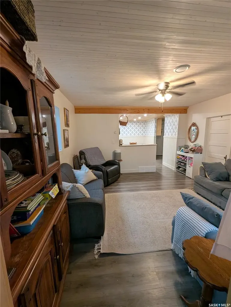 2009 7th Street Rosthern SK S0K 3R0