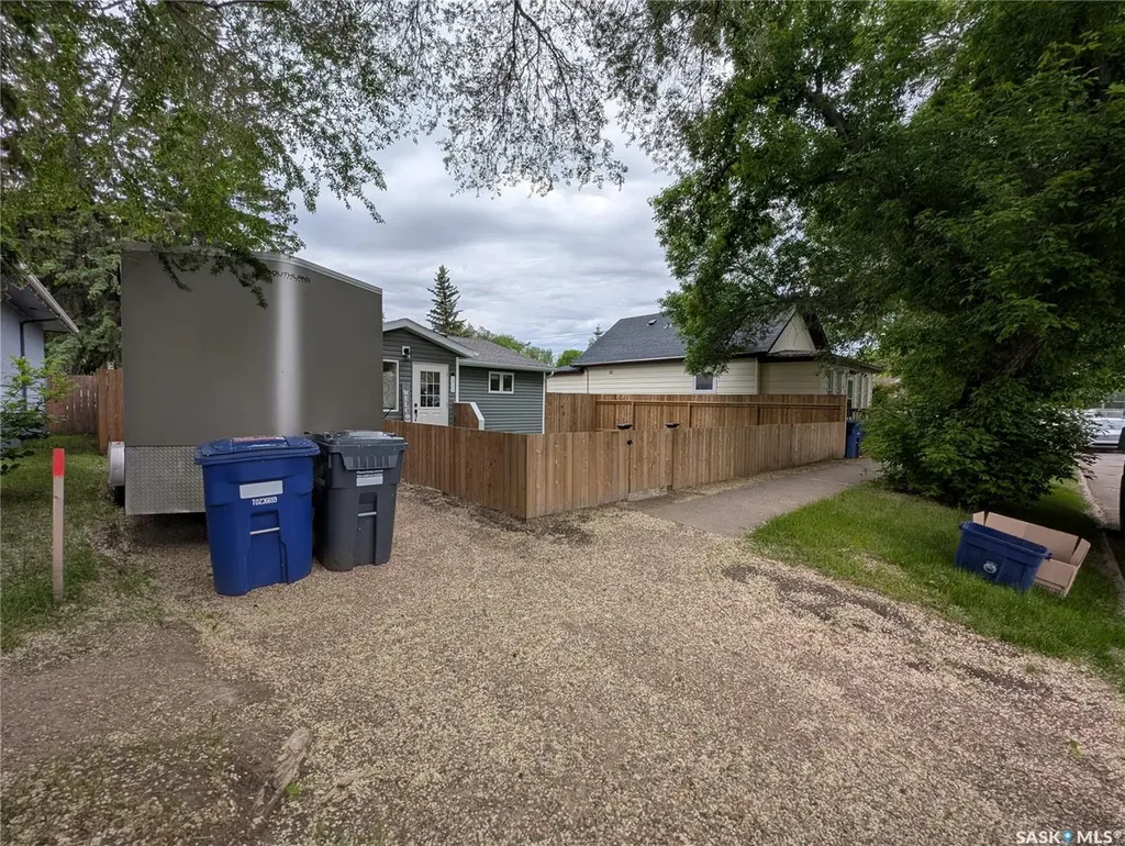 2009 7th Street Rosthern SK S0K 3R0
