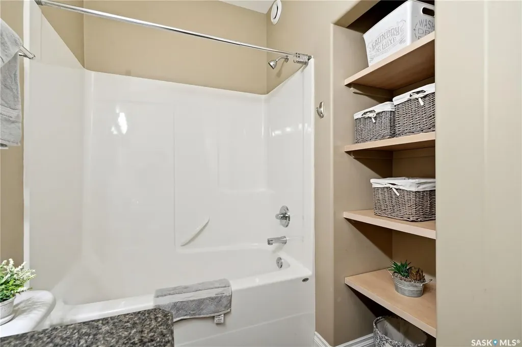 116 Hiebert Crescent Martensville SK S0K 2T0