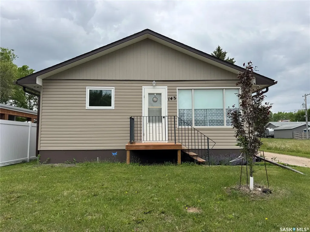143 Broadway Street Foam Lake SK S0A 1A0