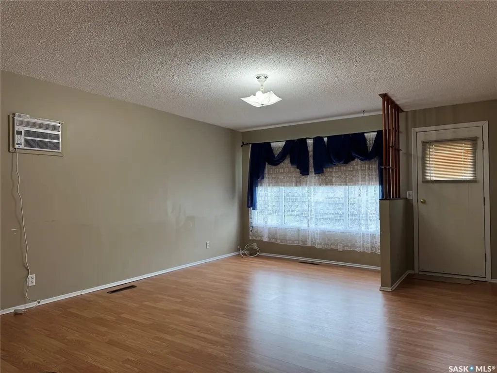 143 Broadway Street Foam Lake SK S0A 1A0