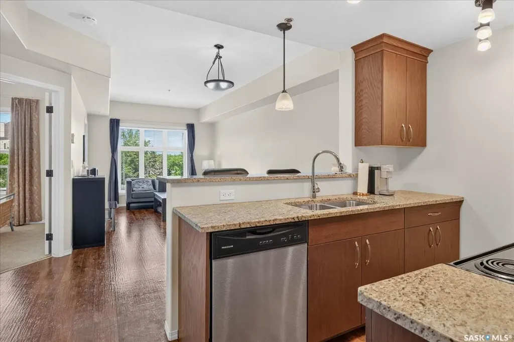 1220 Blackfoot Drive Regina SK S4S 6T2