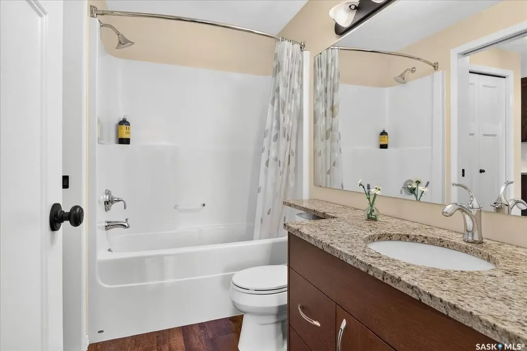 1220 Blackfoot Drive Regina SK S4S 6T2