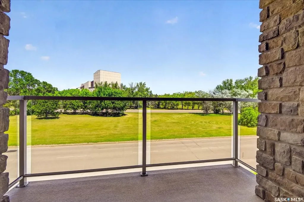 1220 Blackfoot Drive Regina SK S4S 6T2