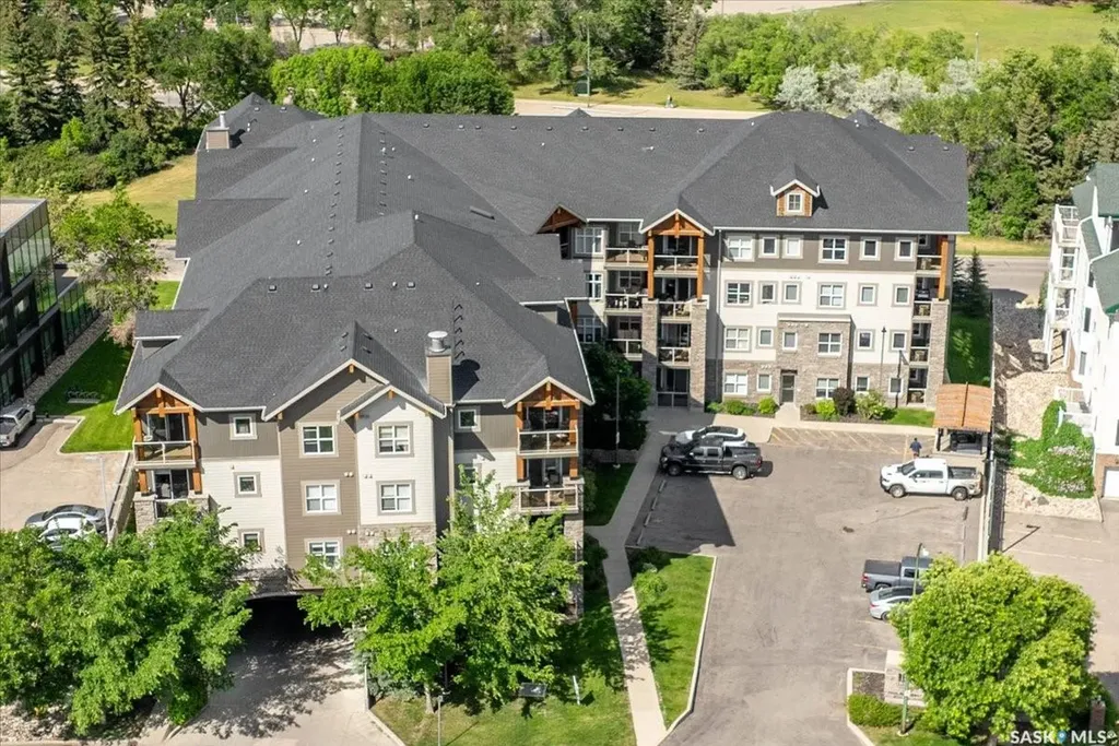 1220 Blackfoot Drive Regina SK S4S 6T2