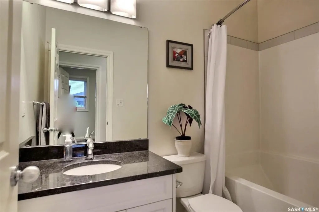 15 Yale Place White City SK S4L 0C7