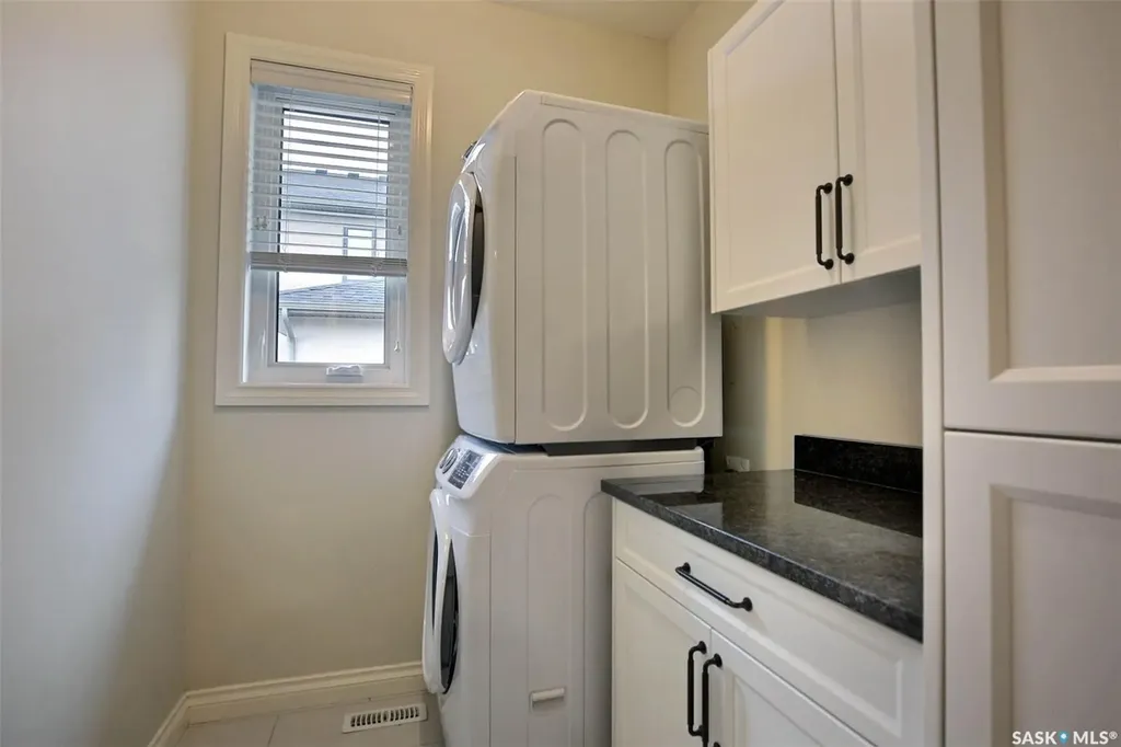 15 Yale Place White City SK S4L 0C7