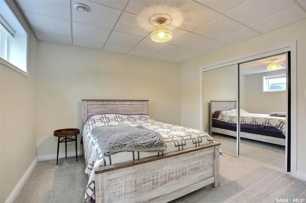 15 Yale Place White City SK S4L 0C7