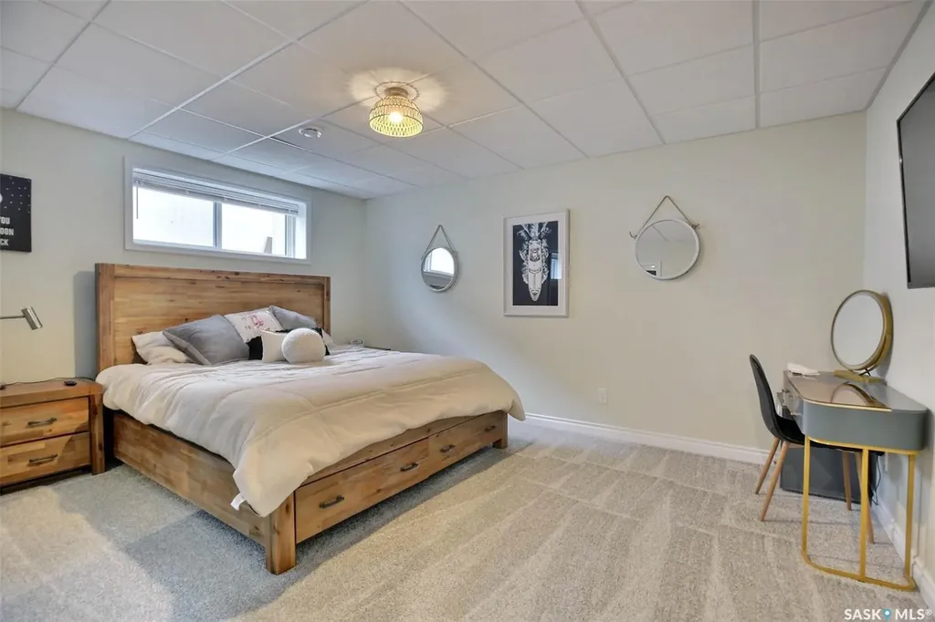 15 Yale Place White City SK S4L 0C7