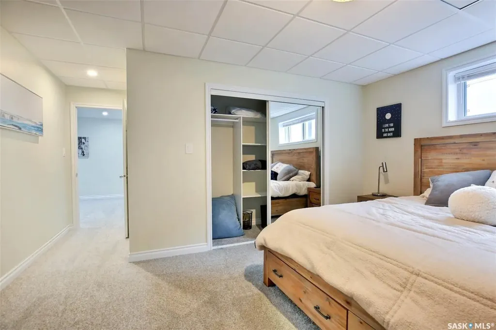 15 Yale Place White City SK S4L 0C7