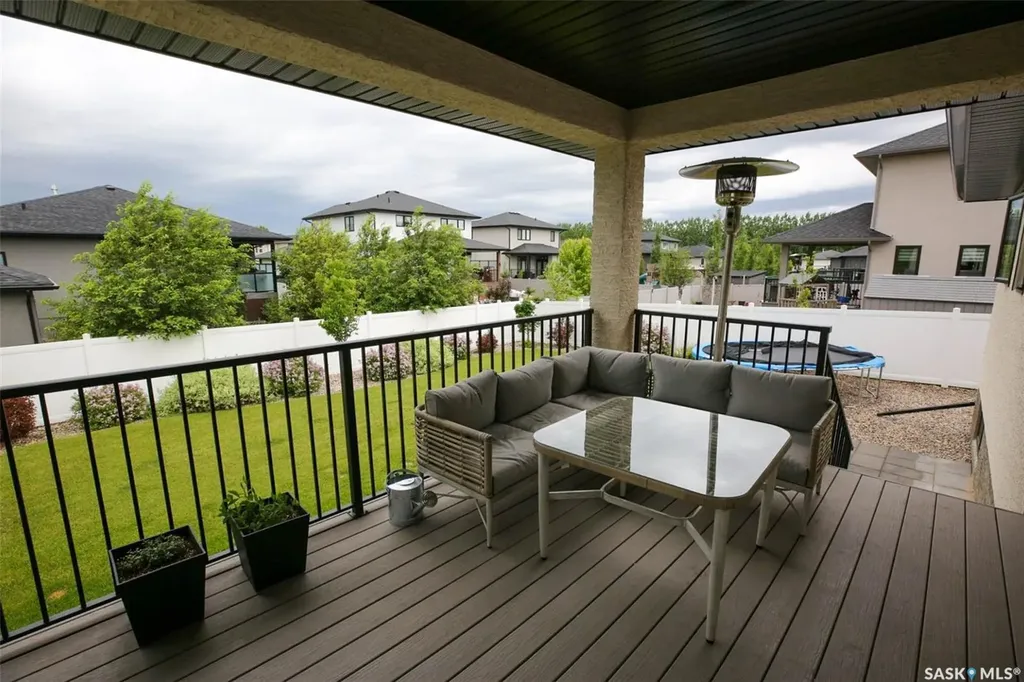 15 Yale Place White City SK S4L 0C7