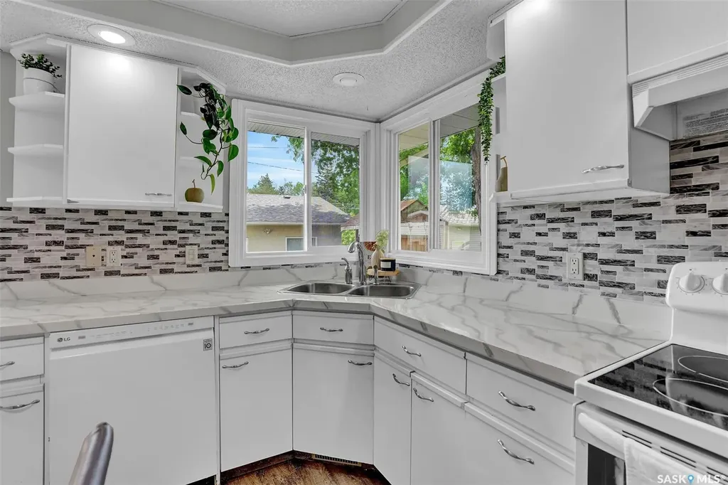 341 Lorne Street Regina SK S4R 2J3
