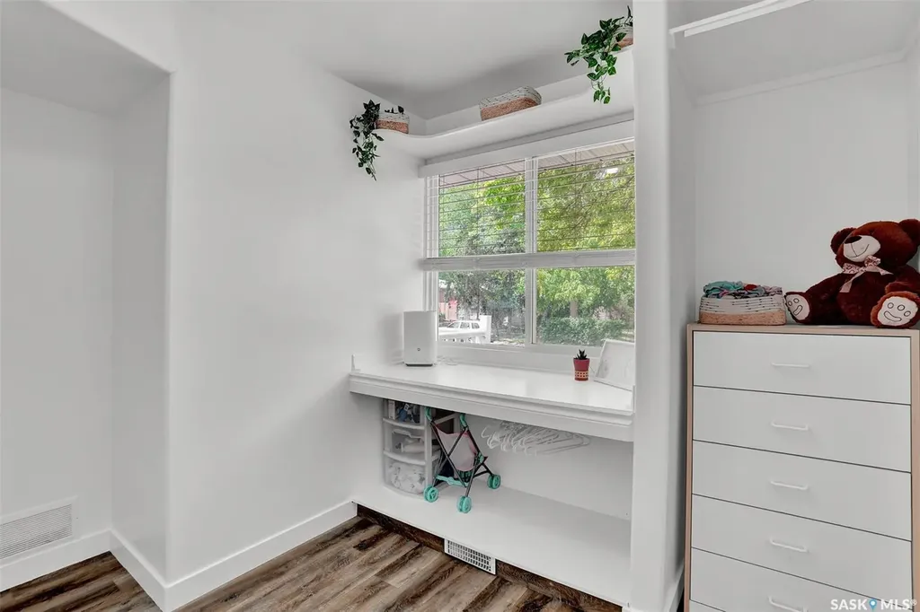 341 Lorne Street Regina SK S4R 2J3