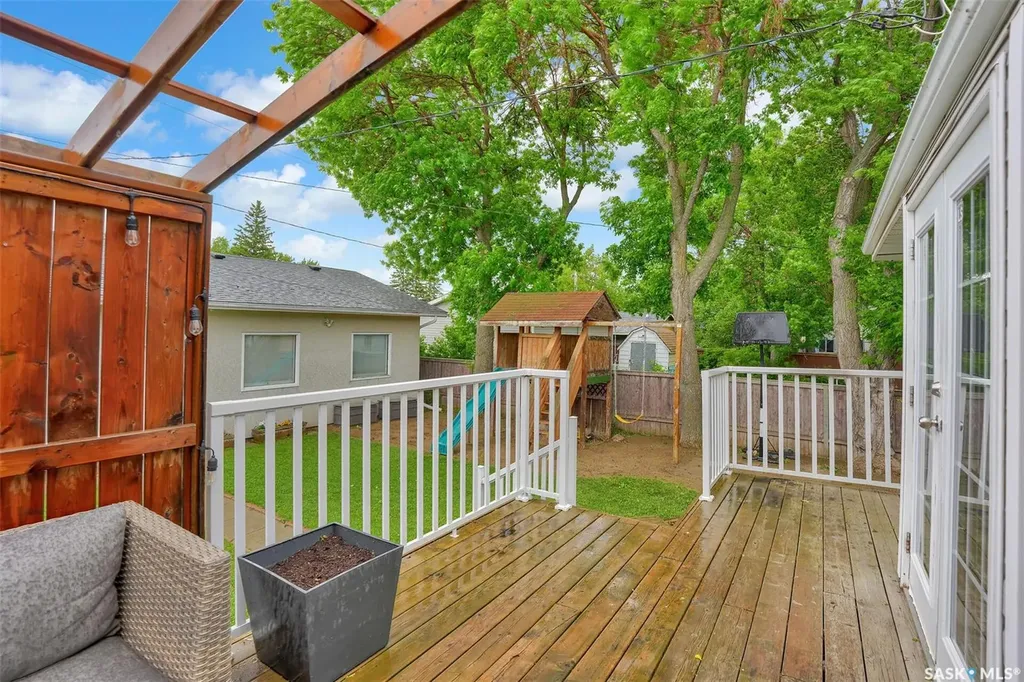 341 Lorne Street Regina SK S4R 2J3