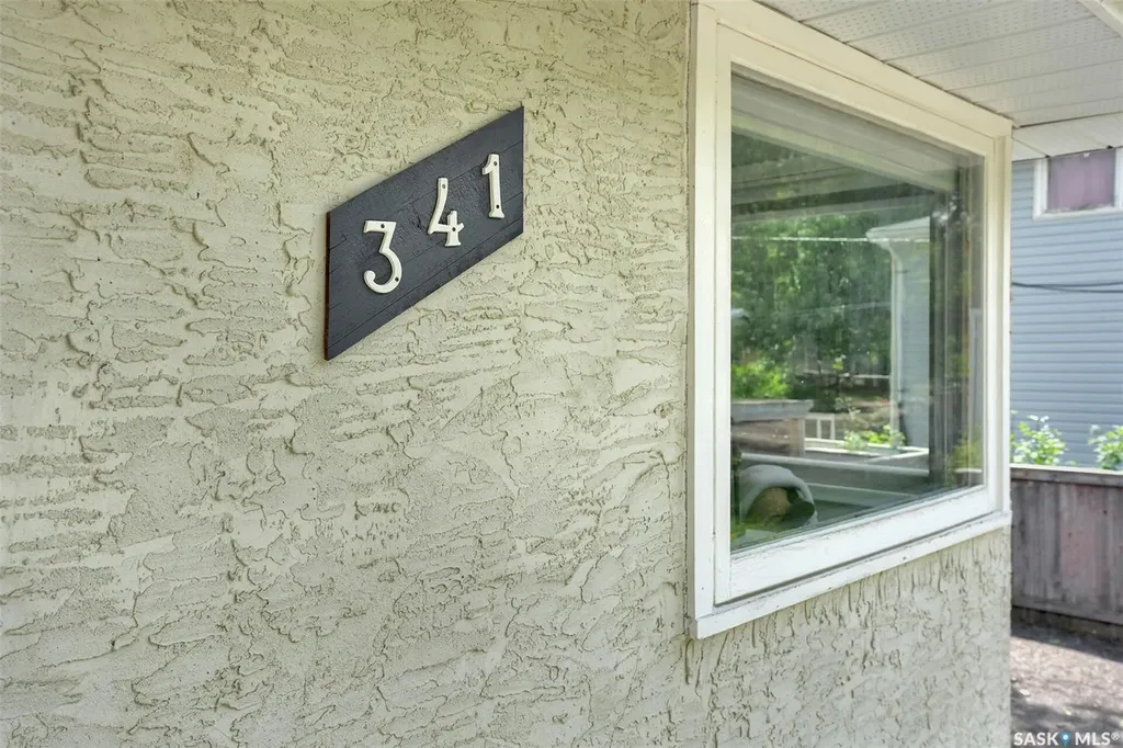 341 Lorne Street Regina SK S4R 2J3