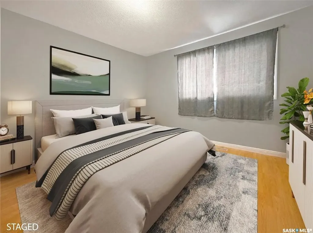 271 14th Avenue NE Swift Current SK S9H 2W8