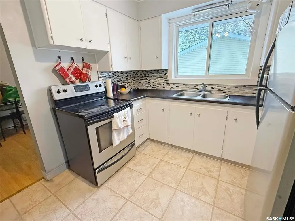 271 14th Avenue NE Swift Current SK S9H 2W8