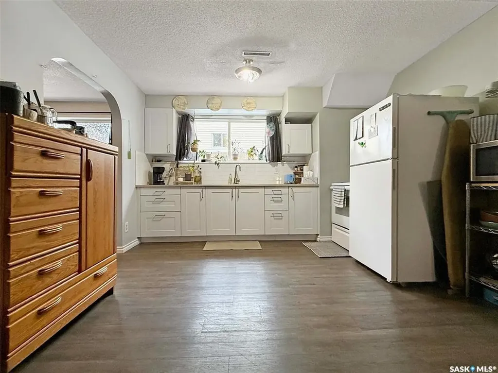 271 14th Avenue NE Swift Current SK S9H 2W8
