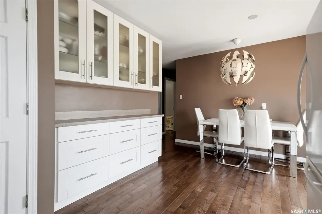 39 Bothwell Crescent Regina SK S4R 5Y7
