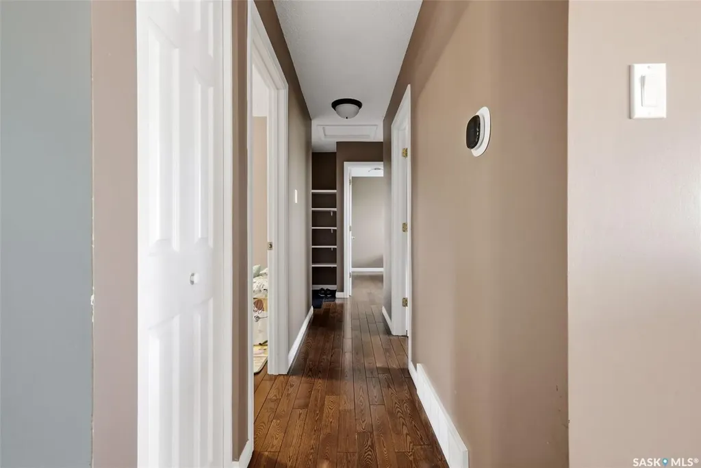 39 Bothwell Crescent Regina SK S4R 5Y7