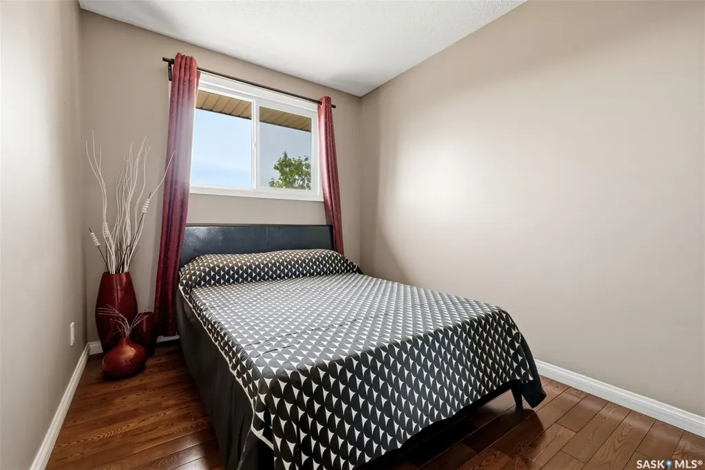 39 Bothwell Crescent Regina SK S4R 5Y7