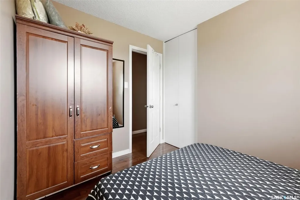 39 Bothwell Crescent Regina SK S4R 5Y7