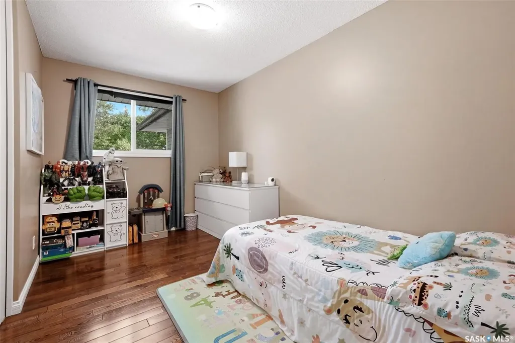 39 Bothwell Crescent Regina SK S4R 5Y7