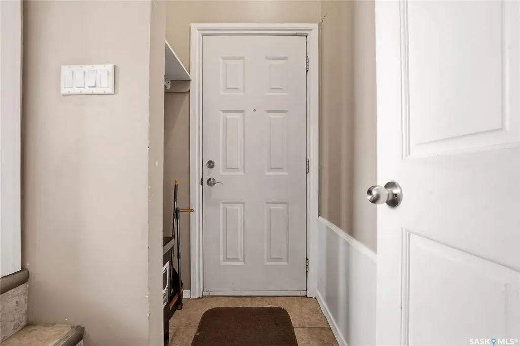 39 Bothwell Crescent Regina SK S4R 5Y7