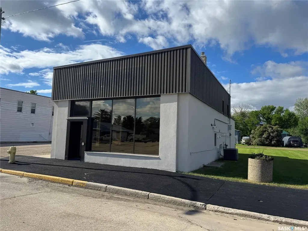 300 Royal Street Imperial SK S0G 2J0