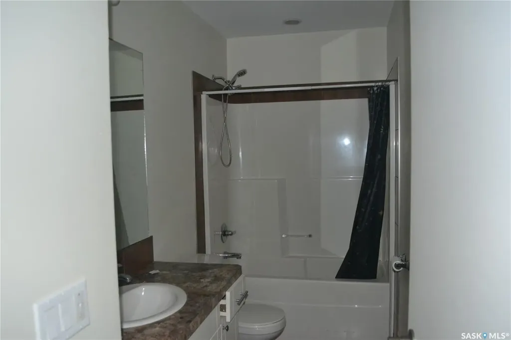 417 S Avenue S Saskatoon SK S7M 3A3