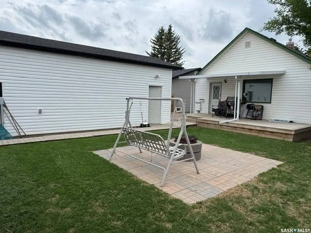 628 10th Street Humboldt SK S0K 2A0
