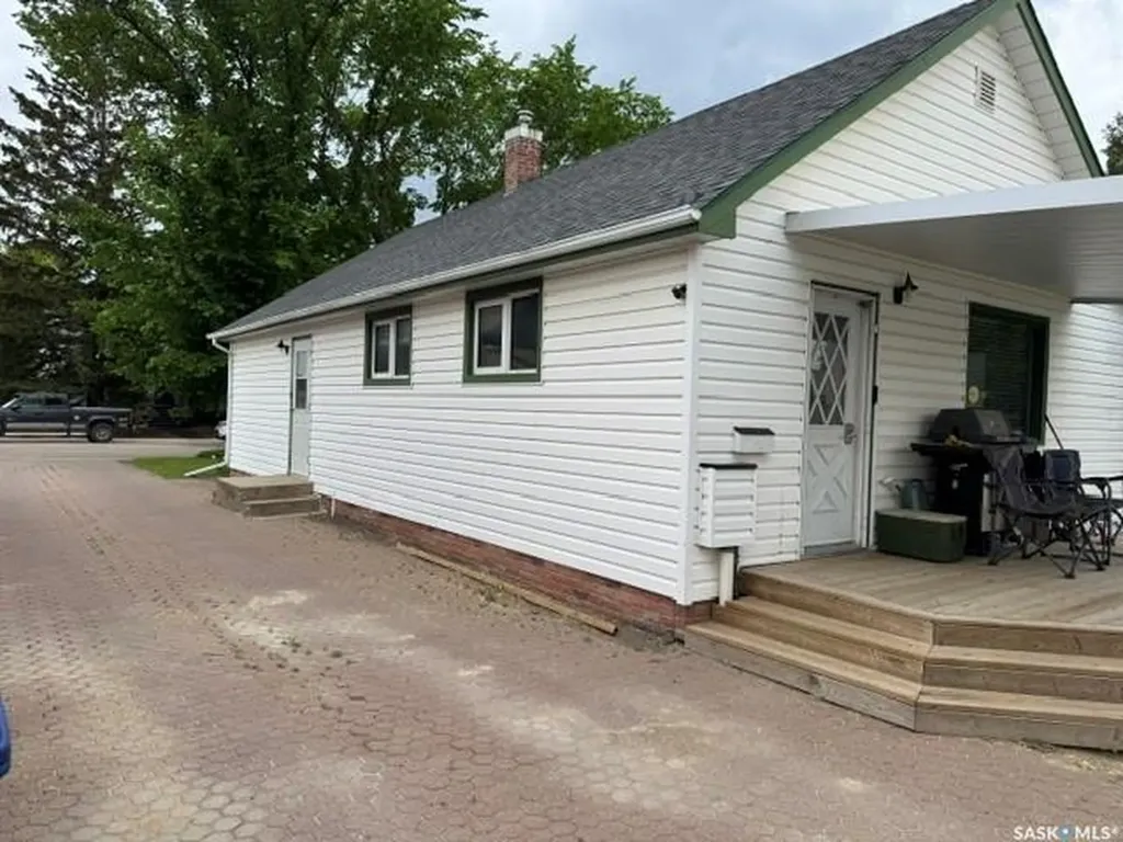 628 10th Street Humboldt SK S0K 2A0