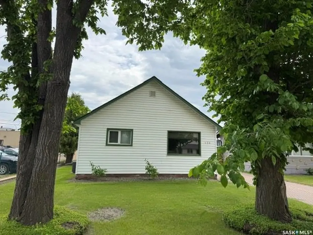 628 10th Street Humboldt SK S0K 2A0